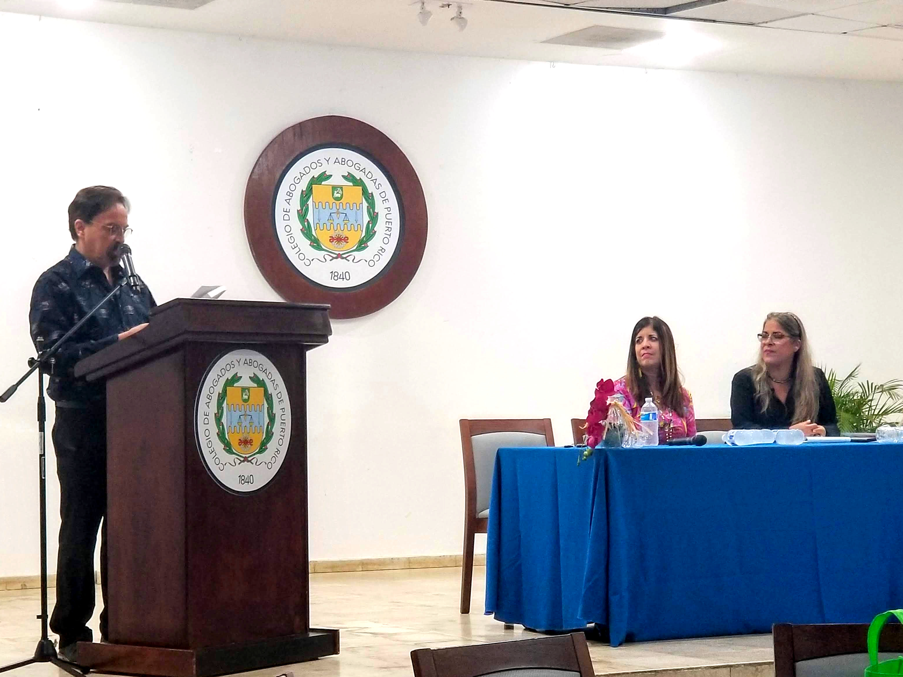 Dos de los autores de Ateos y agnósticos en Puerto Rico