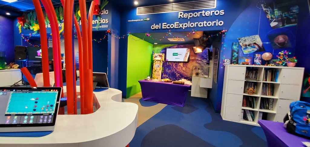 Vista al área del Área de Reporteros del EcoExploratorio. (c) 2019, Pedro M. Rosario Barbosa. CC-BY-SA 4.0+.
