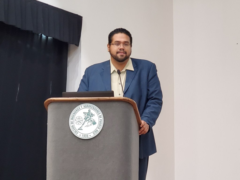 Jonathan Meléndez en la Asamblea de Ateístas de Puerto Rico, 2020. (c) 2020, Pedro M. Rosario Barbosa. Licencia: CC-BY 4.0+.
