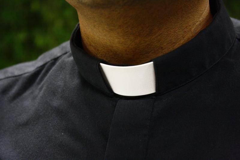 Cuello sacerdotal