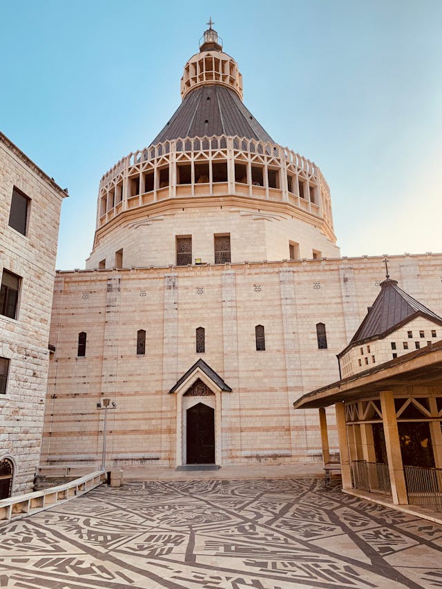 Una fotografía del exterior de la Basílica de la Anunciación en Nazaret. 